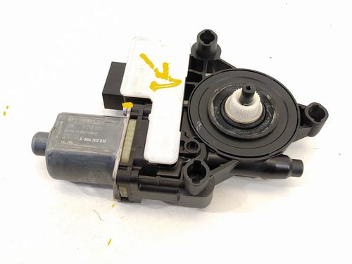 Left rear window motor VW GOLF VII (5G1, BQ1, BE1, BE2) 1.6 TDI | BP12253939E23 