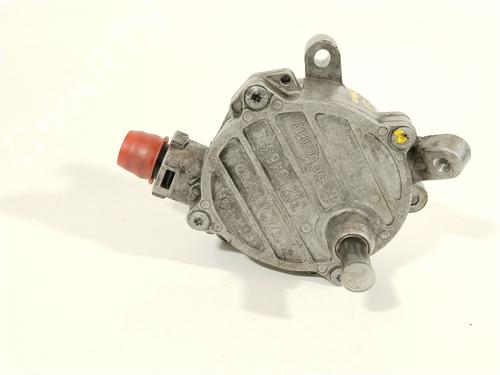 Used Vacuum pump VOLVO V60 I (155) D5 (205 hp) 26231683