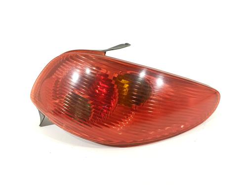 Right taillight PEUGEOT 206 Hatchback (2A/C) 1.4 HDi eco 70 | BP24738535C35 