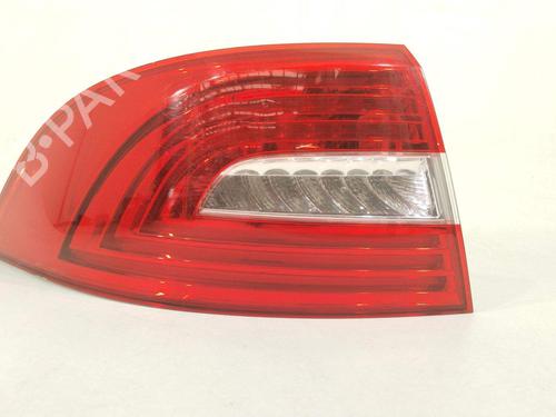 left-taillight-skoda-superb-ii-3t4-2008-2009-2010-2011-2012-2013-2014-2015-35738318 main image