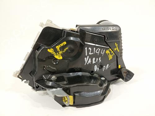 Used Front left lock TOYOTA YARIS (_P13_) 1.3 (NSP130_, NSP130) (99 hp) 18258347