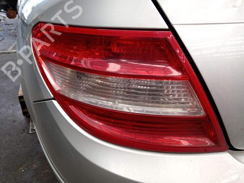 Venstre baglygte Venstre baglygte MERCEDES-BENZ C-CLASS (W204) C 220 CDI (204.008) (170 hp) 39883522 39883522