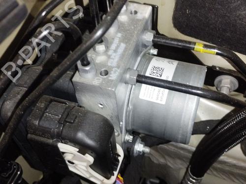Used ABS pump ABS pump PEUGEOT TRAVELLER Bus (V_) 2.0 BlueHDi 145 (144 hp) 33399229 33399229