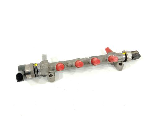 Used Injection rail Injection rail 31979878 31979878