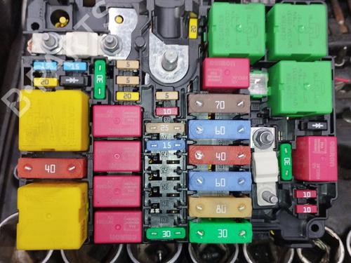 Used Fuse box Fuse box OPEL CROSSLAND X / CROSSLAND (P17, P2QO) 1.5 Turbo D (75) (102 hp) 36039803 36039803