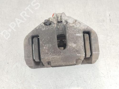 Used Right front brake caliper Right front brake caliper BMW 5 Touring (F11) 525 d xDrive (218 hp) 28209313 28209313