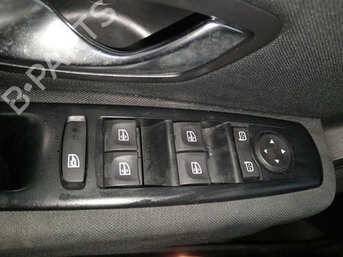 Comutador vidro frente esquerdo Comutador vidro frente esquerdo RENAULT MEGANE III Hatchback (BZ0/1_, B3_) 1.5 dCi (BZ09, BZ0D, BZ1W, BZ29, BZ14) (110 hp) 36017151 36017151