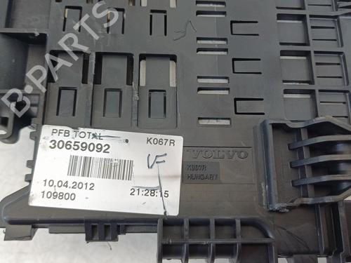 Fuse box VOLVO XC60 I SUV (156) D3 / D4 | BP26025803E1 