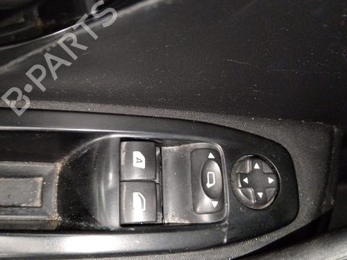 Used Left front window switch Left front window switch 35951947 35951947