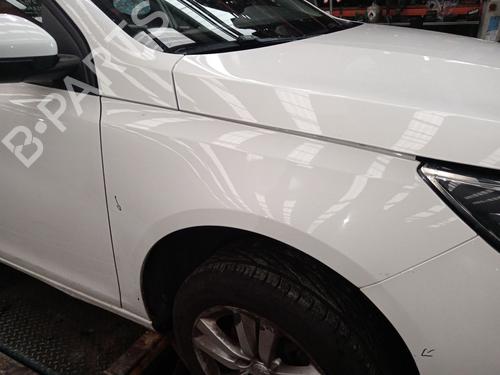 Used Right front fenders PEUGEOT 308 SW II (LC_, LJ_, LR_, LX_, L4_) 1.5 BlueHDi 130 (131 hp) 31159373