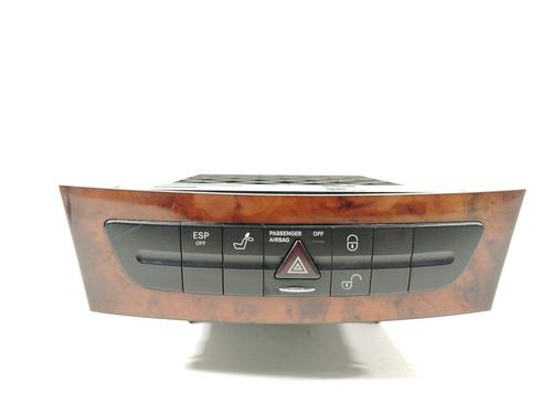 switch-mercedes-benz-e-class-w211-2002-2003-2004-2005-2006-2007-2008-2009-32059187 main image