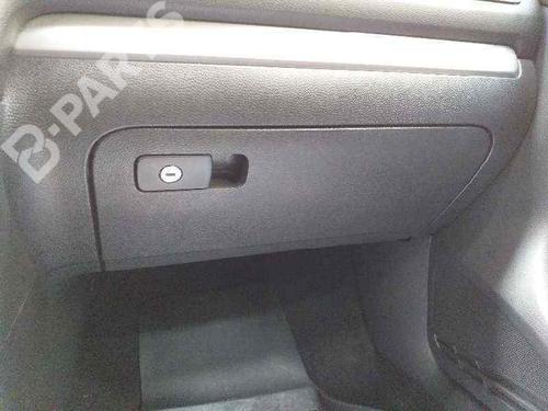 Used Glove box Glove box VW GOLF VI (5K1) 1.6 TDI (105 hp) 5595281 5595281