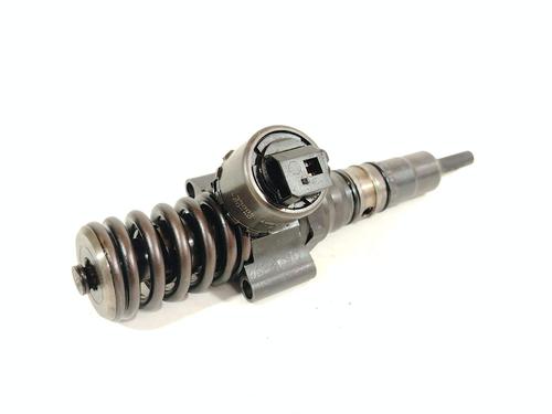 Injector VW GOLF V (1K1) 2.0 TDI 16V | BP38331071M100 - Image 4