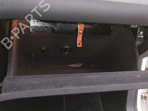 Guantera VW PASSAT CC B6 (357) 2.0 TDI | BP31158977C95