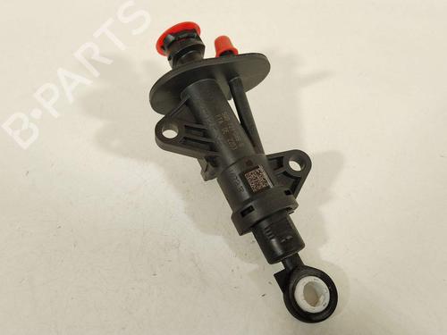 Used Clutch slave cylinder Clutch slave cylinder AUDI A3 Sportback (8VA, 8VF) S3 quattro (300 hp) 39564353 39564353