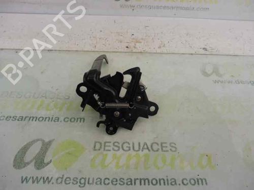 Used Hood lock TOYOTA YARIS (_P13_) 1.0 (KSP130_, KSP130) (69 hp) 8786251