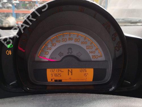 Used Instrument cluster Instrument cluster 37425202 37425202