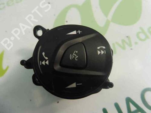 Steering wheel controls FORD KUGA II (DM2)  | BP4600135E15 