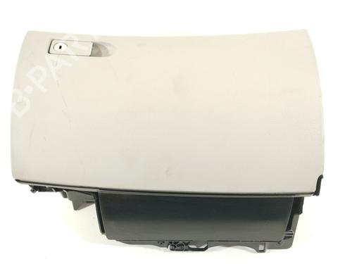 Used Glove box MERCEDES-BENZ C-CLASS (W204) [2007-2015]  18649889