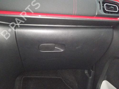 Used Glove box Glove box 38045239 38045239