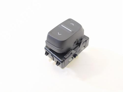 Used Left rear window switch DACIA SANDERO II 1.5 Blue dCi 95 (B8JL) (95 hp) 9528882