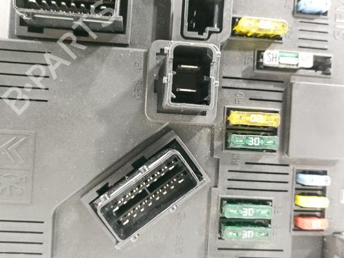Fuse box PEUGEOT 407 (6D_)  | BP16413210E1 