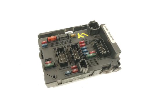 Used Fuse box CITROËN XSARA (N1) 1.6 16V (109 hp) 30831054
