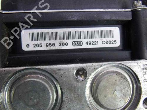 ABS pump RENAULT SCÉNIC II (JM0/1_)  | BP1876887M43