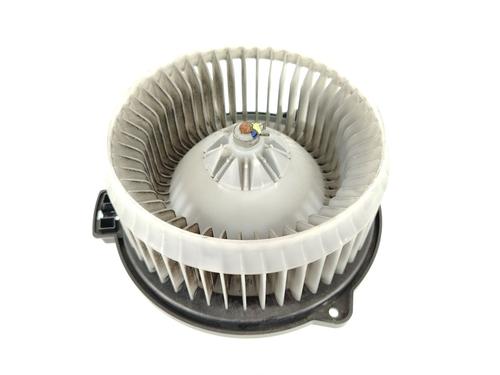 Used Heater blower motor MITSUBISHI GRANDIS (NA_W) 2.0 DI-D (NA8W) (140 hp) 31951470