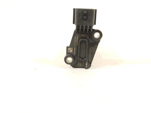 mass-air-flow-sensor-renault-megane-iv-hatchback-b9amn_-2015-40085363 main image