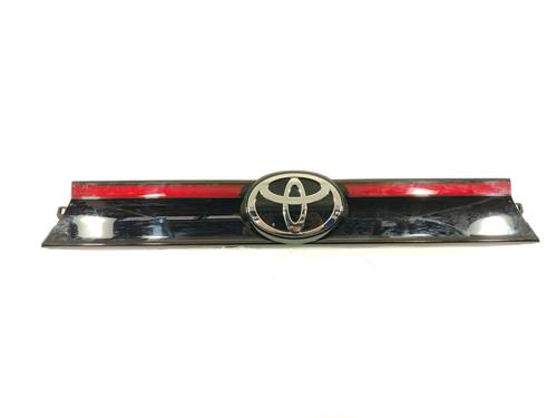Used Rear center light Rear center light 31809757 31809757