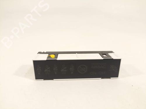 electronic-module-citroen-ds5-9807496180-2011-2012-2013-2014-2015-2016-13748066 main image