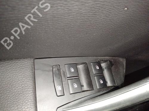 Used Left front window switch Left front window switch 38439906 38439906