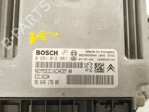 Engine control unit (ECU) CITROËN C4 Picasso I MPV (UD_) 1.6 HDi | BP28377527M57 - Image 2