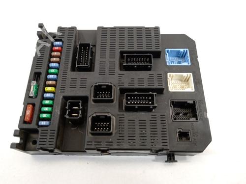 Used Fuse box CITROËN C2 (JM_) 1.1 (60 hp) 22903992