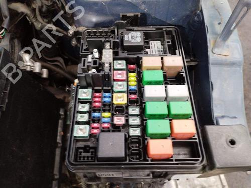 Used Fuse box Fuse box 36235471 36235471