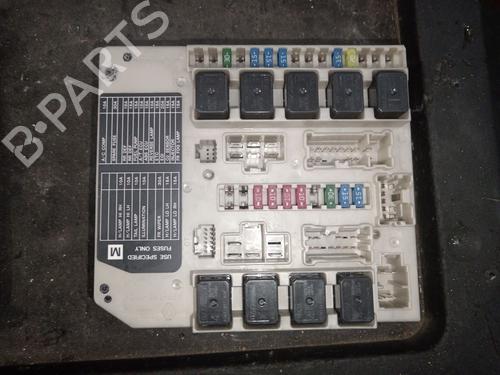 Used Fuse box Fuse box NISSAN X-TRAIL II (T31) 2.0 dCi 4x4 (150 hp) 33695245 33695245