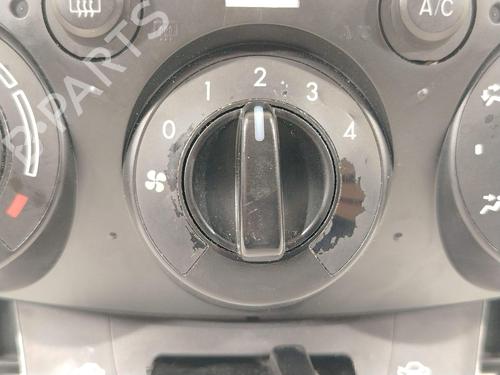 Climate control MAZDA 2 (DE_, DH_) 1.3 (DE3FS) | BP31831765I5 - Image 2