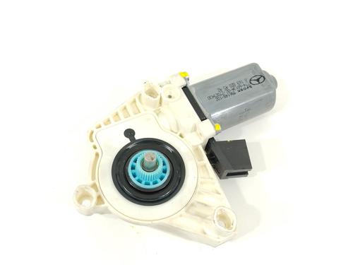 Rudehejsemotor bagstkærm venstre MERCEDES-BENZ A-CLASS (W169) A 150 (169.031, 169.331) (95 hp) 31828756
