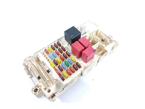 Used Fuse box Fuse box 22645504 22645504