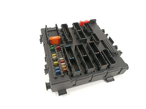 Used Fuse box Fuse box 16813862 16813862