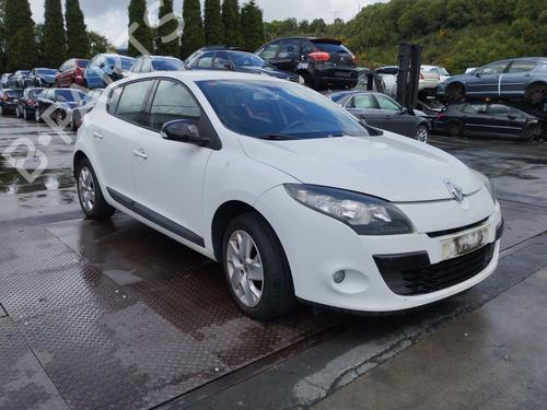 Fuse box RENAULT MEGANE III Hatchback (BZ0/1_, B3_) 1.6 16V Hi-Flex (BZ03) | BP26558438E1  - Image 12