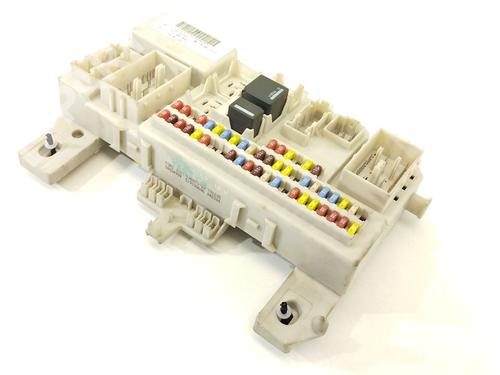 Used Fuse box Fuse box FORD FOCUS II (DA_, HCP, DP) 1.6 (100 hp) 11137056 11137056
