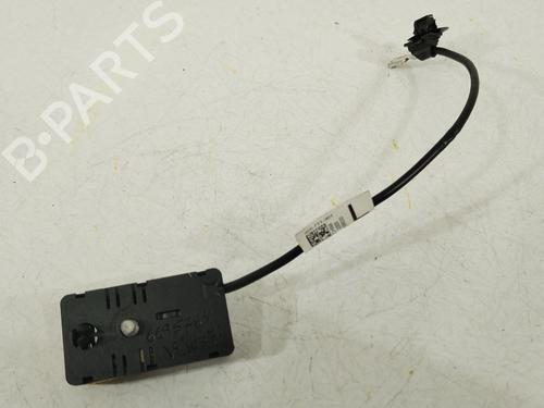 electronic-module-tesla-model-3-5yj3-2017-36238561 main image