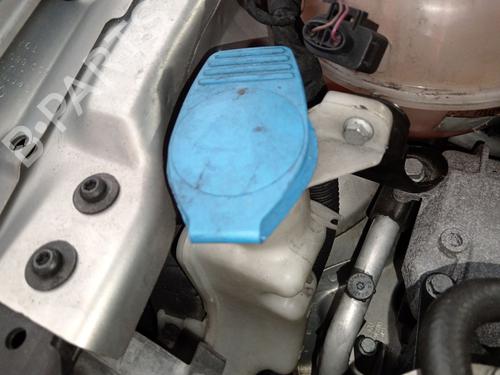Used Windscreen washer tank Windscreen washer tank 38073903 38073903