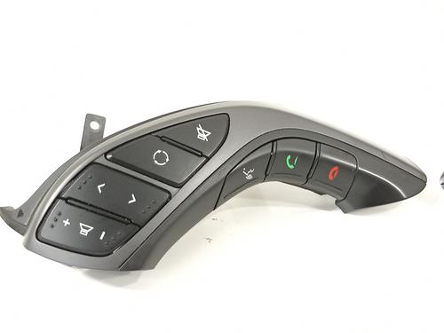 Steering wheel controls HYUNDAI i30 (GD)  | BP17449679E15 