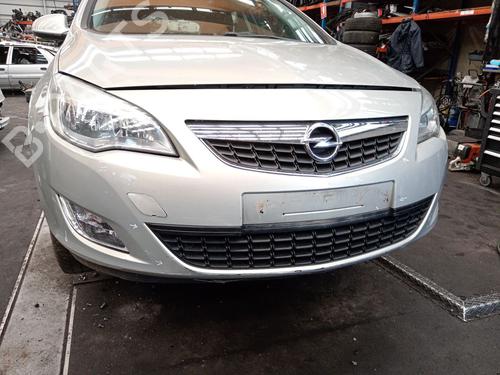 Used Front bumper OPEL ASTRA J (P10) [2009-2016]  29631271
