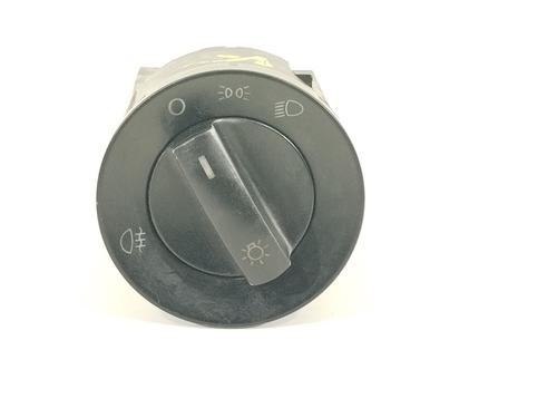 Hovedlysbryter Hovedlysbryter VW POLO IV (9N_, 9A_) 1.2 12V (64 hp) 34507610 34507610
