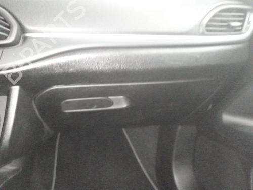 Used Glove box Glove box 38413750 38413750