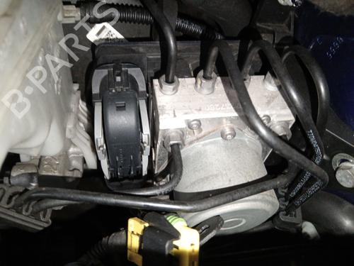 Used ABS pump ABS pump FIAT 500L (351_, 352_) 1.4 (199LYB1B) (95 hp) 36696295 36696295